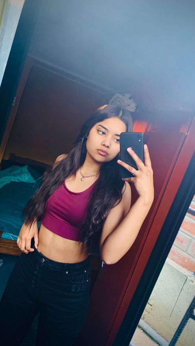 <em>Angela Garney</em>